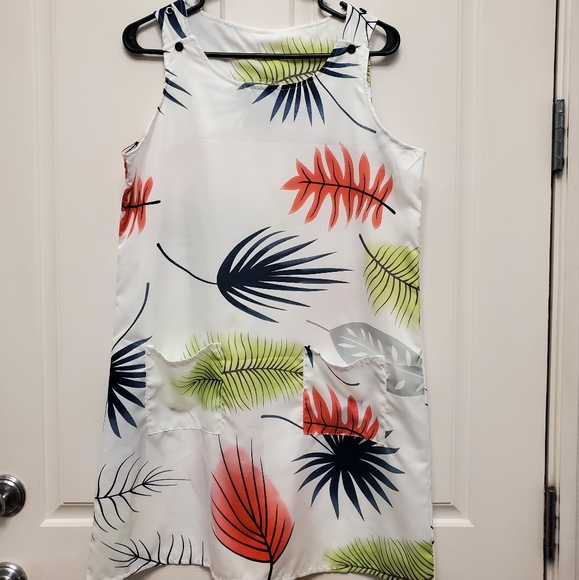 Dresses & Skirts - Tropical Dress